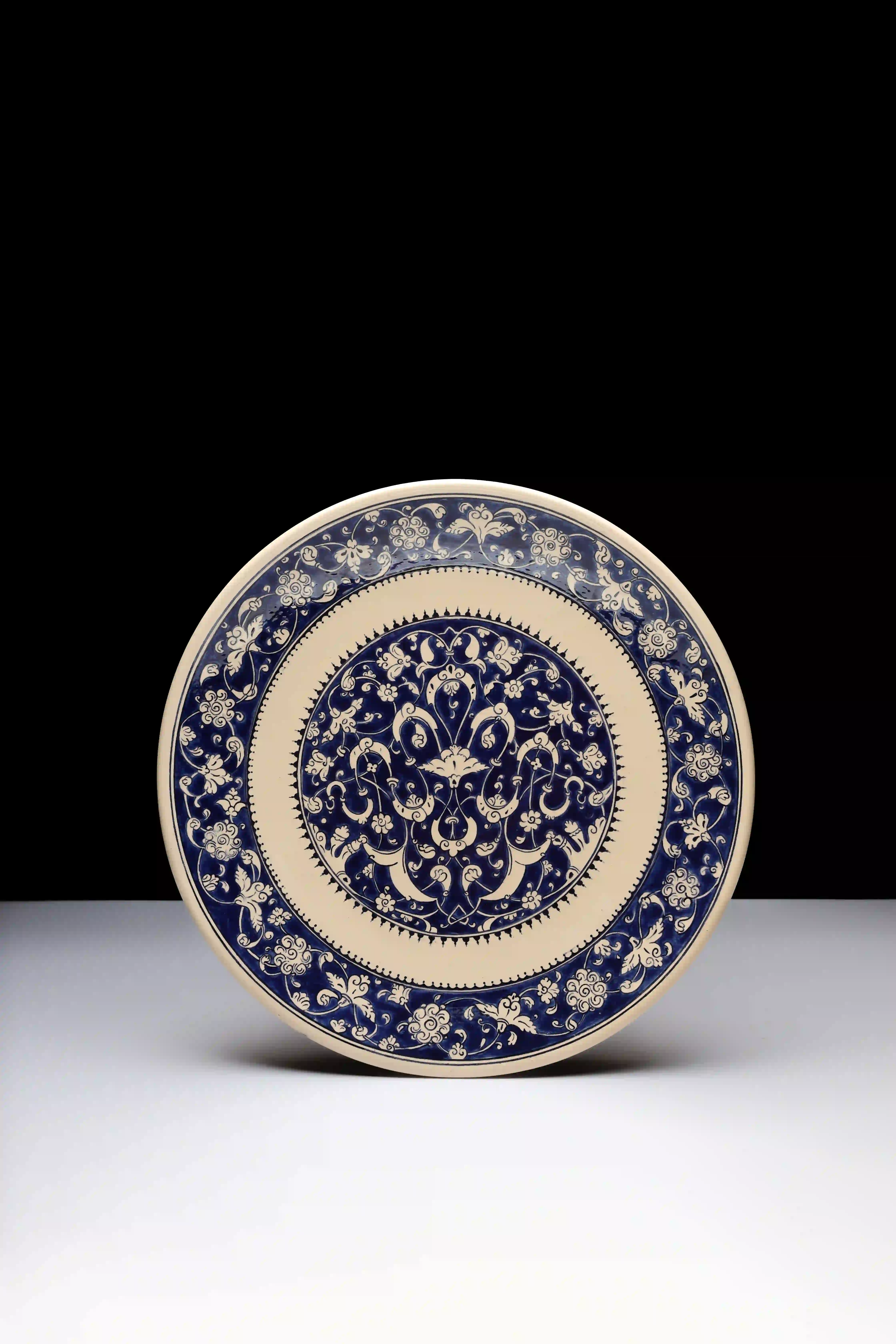 Bassant Darwish - Iznik earthenware plate